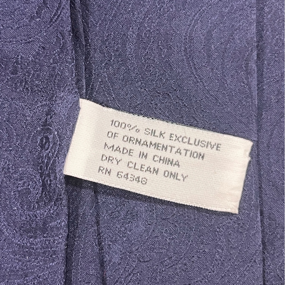 Van Heusen 100% Silk Navy Blue Paisley Scarf Wrap Shawl Fringe - Picture 6 of 7
